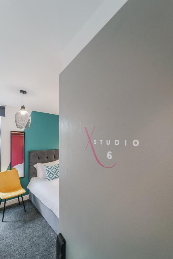 Deluxe Studio Apartments 德比 外观 照片